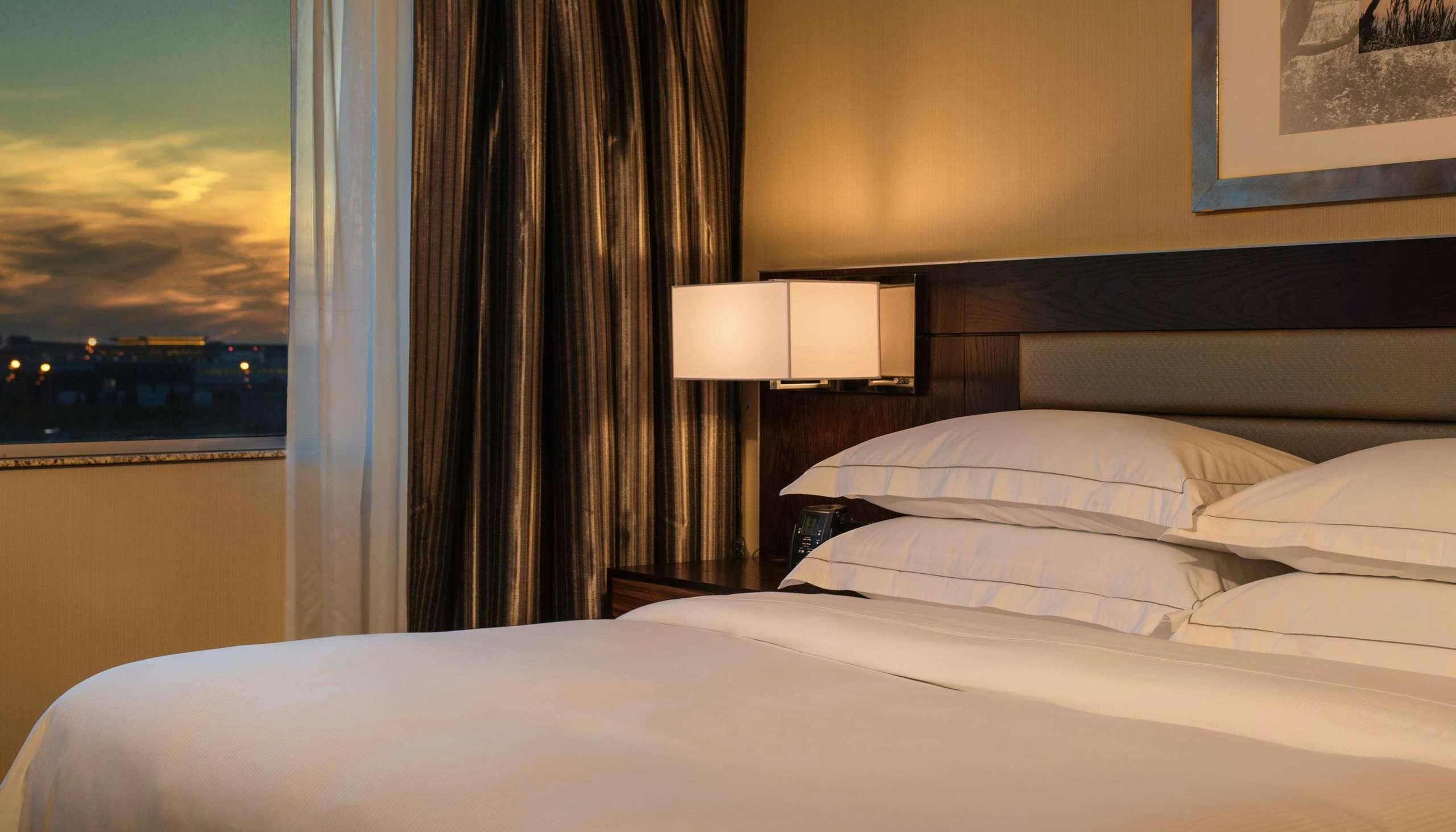 Hotel Hilton Winnipeg Airport Suites photo 3