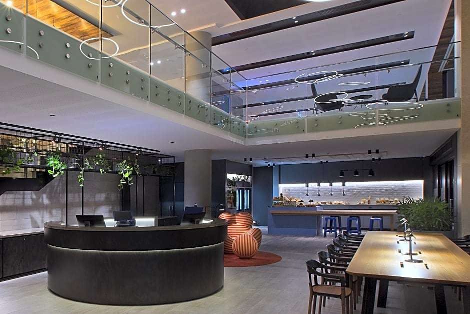 Hotel Aloft Perth photo 1