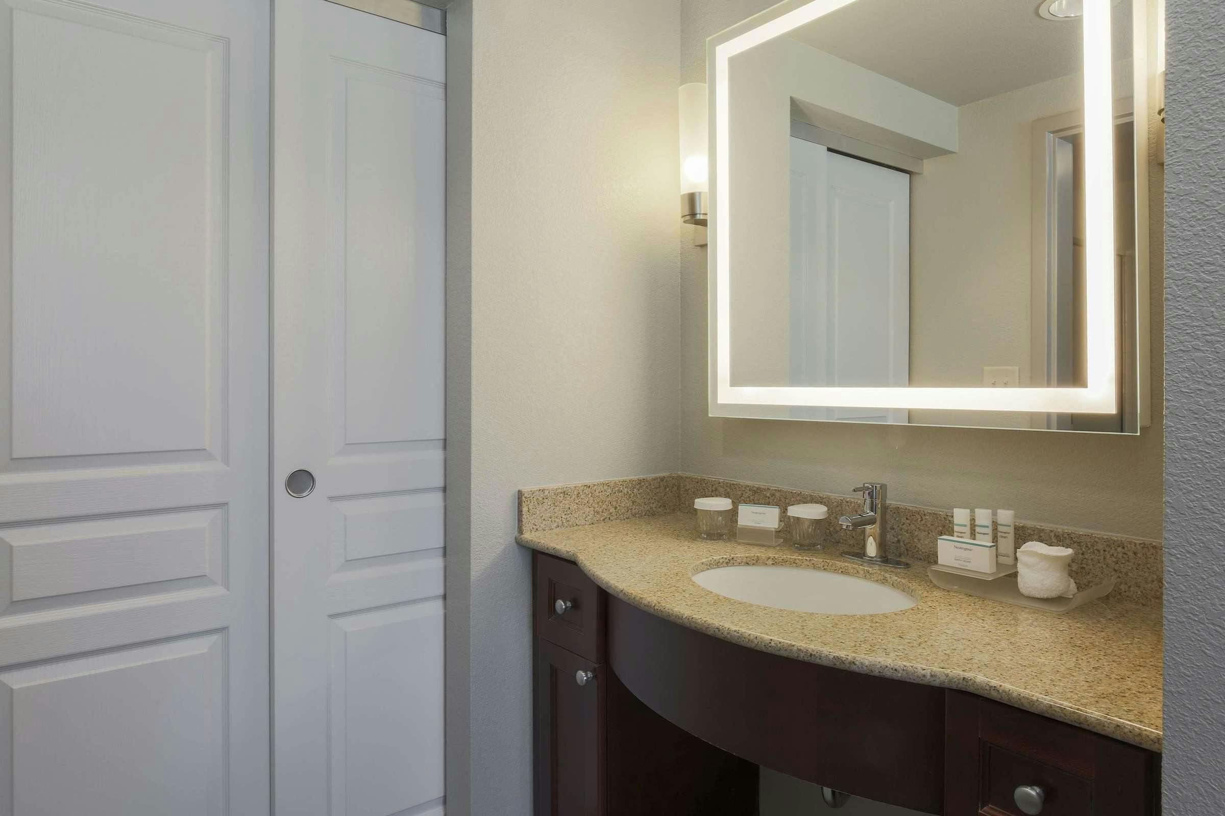 Hotel Homewood Suites Southwind - Hacks Cross photo 3