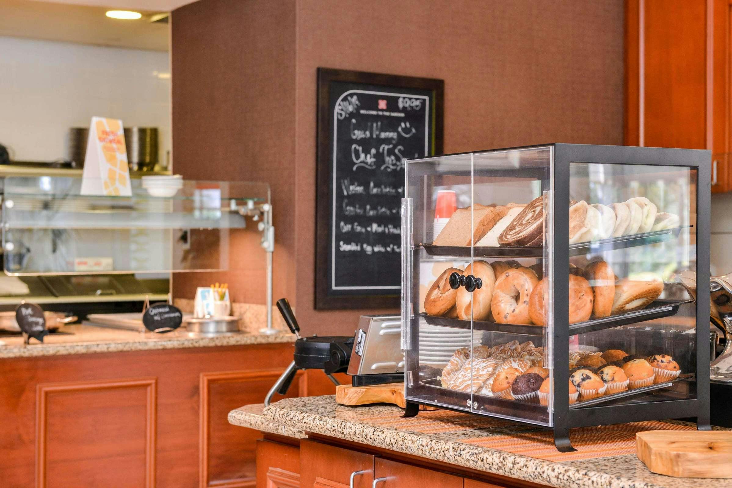 Hotel Hilton Garden Inn photo 5