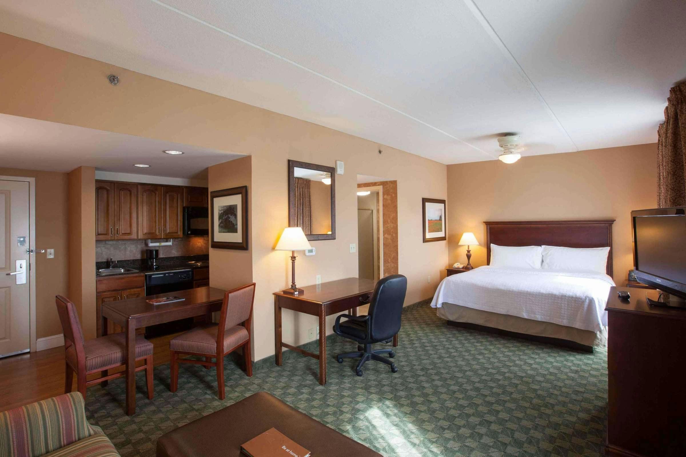 Hotel Homewood Suites by Hilton San Antonio North photo 3