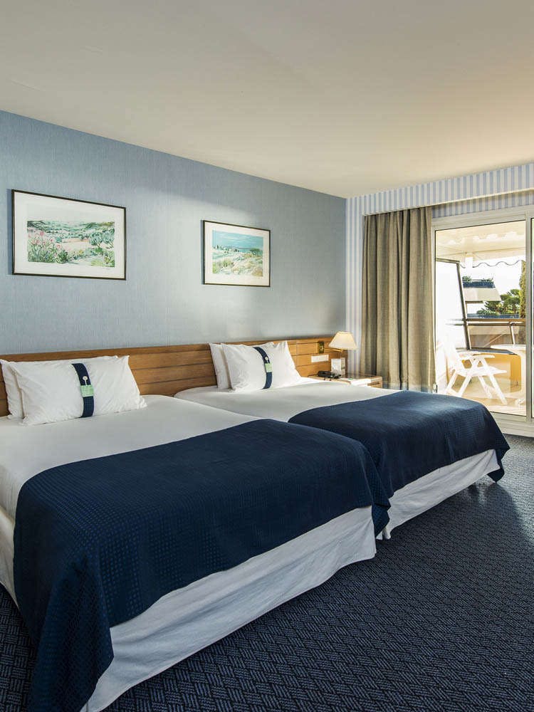 Hotel Holiday Inn Resort Nice Saint Laurent Du Var photo 2