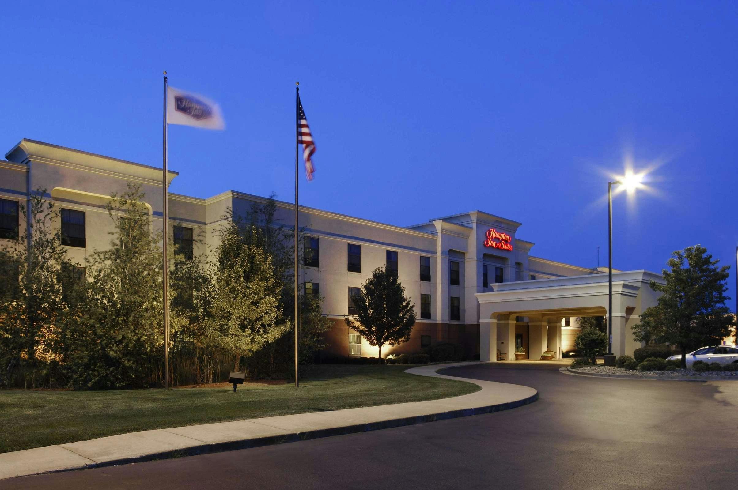 Hampton Inn & Suites Kalamazoo-Oshtemo