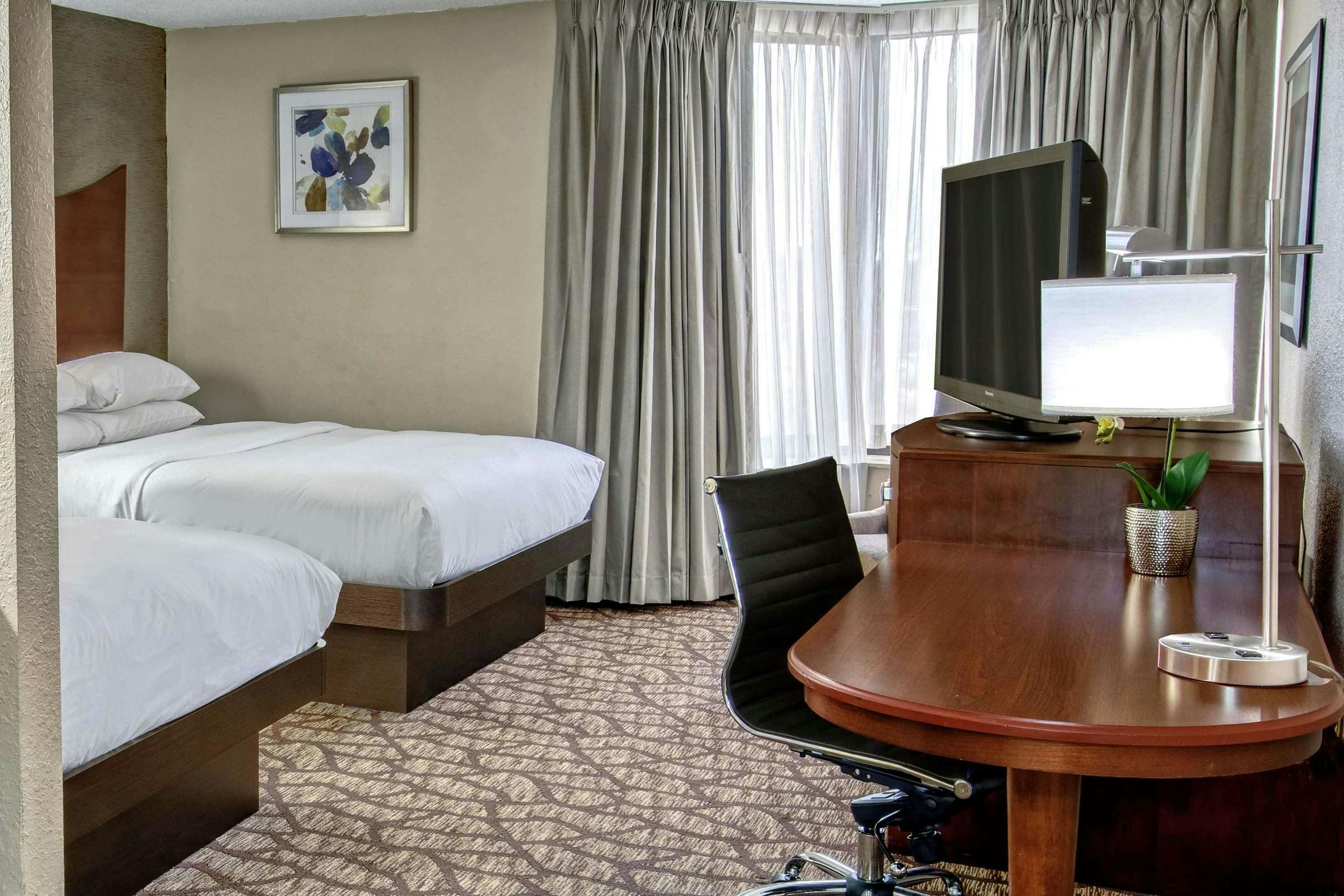 Hotel DoubleTree by Hilton Murfreesboro photo 1