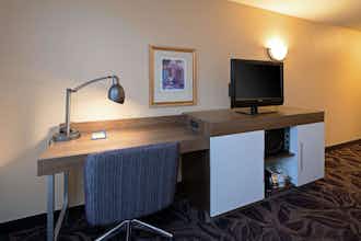 Hotel Hampton Inn & Suites Bremerton photo 4
