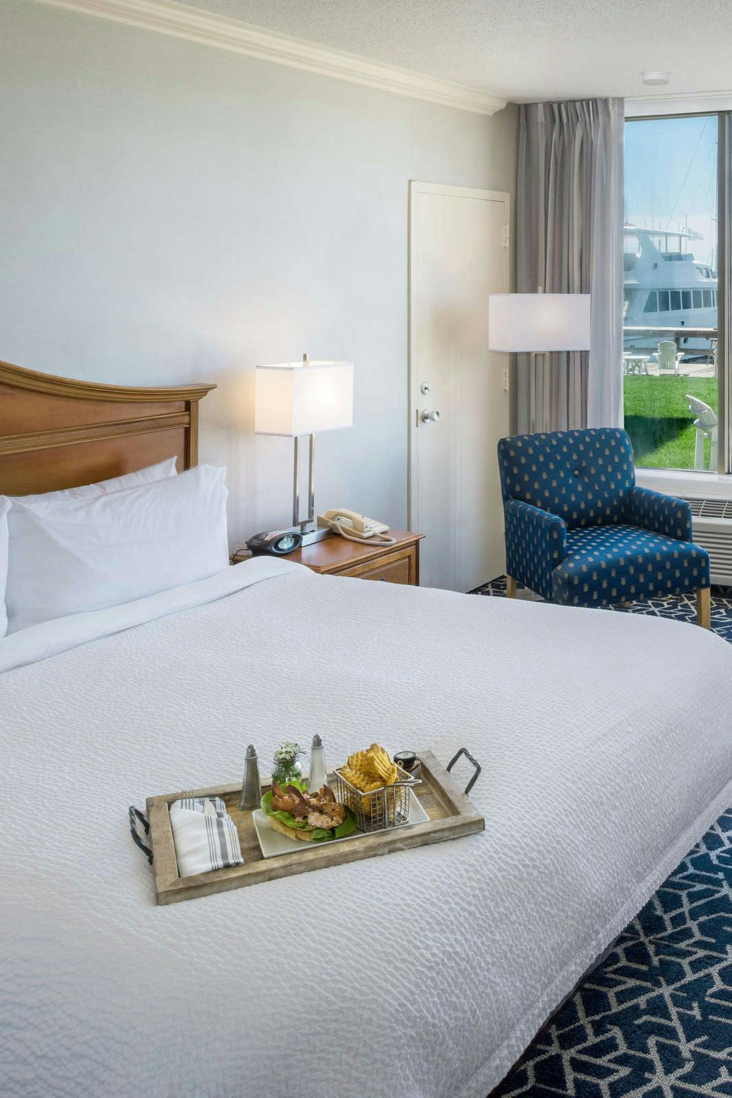 Hotel The Newport Harbor Hotel & Marina photo 3