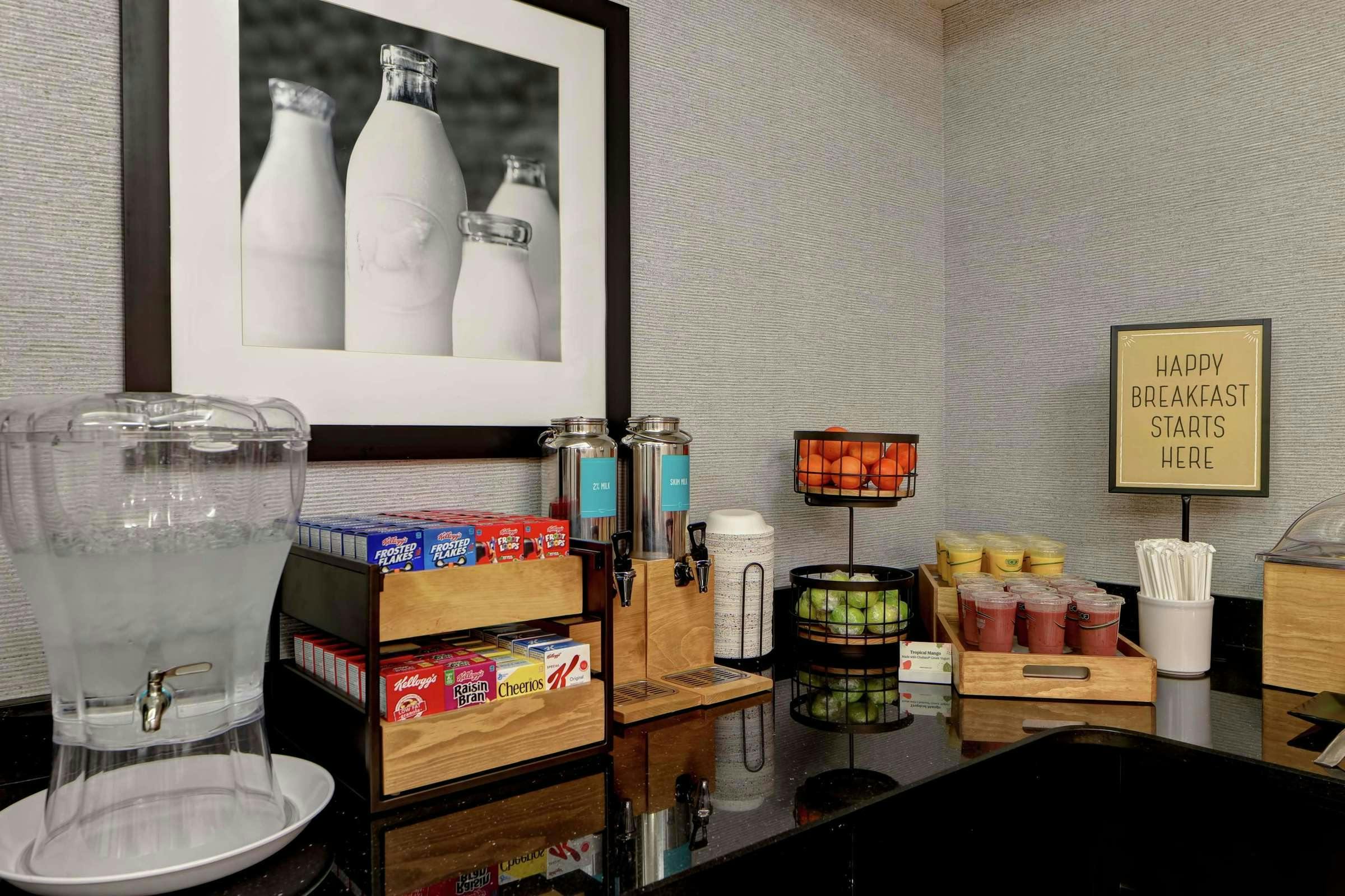 Hotel Hampton Inn Atlanta/Woodstock photo 5