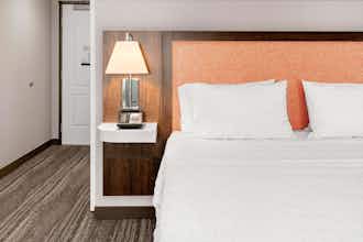 Hotel Hampton Inn & Suites Burlington WA photo 2