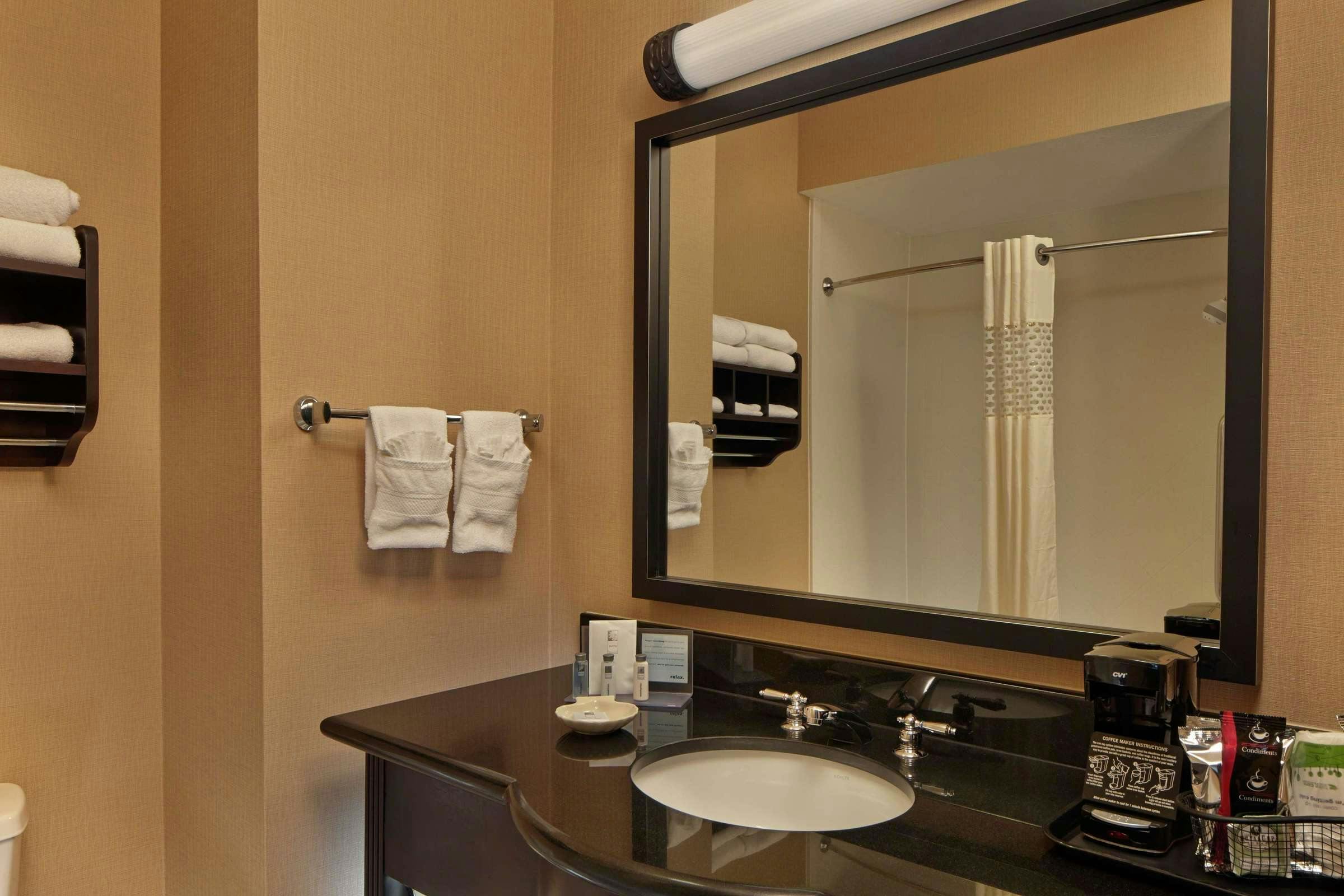 Hotel Hampton Inn & Suites Decatur photo 3