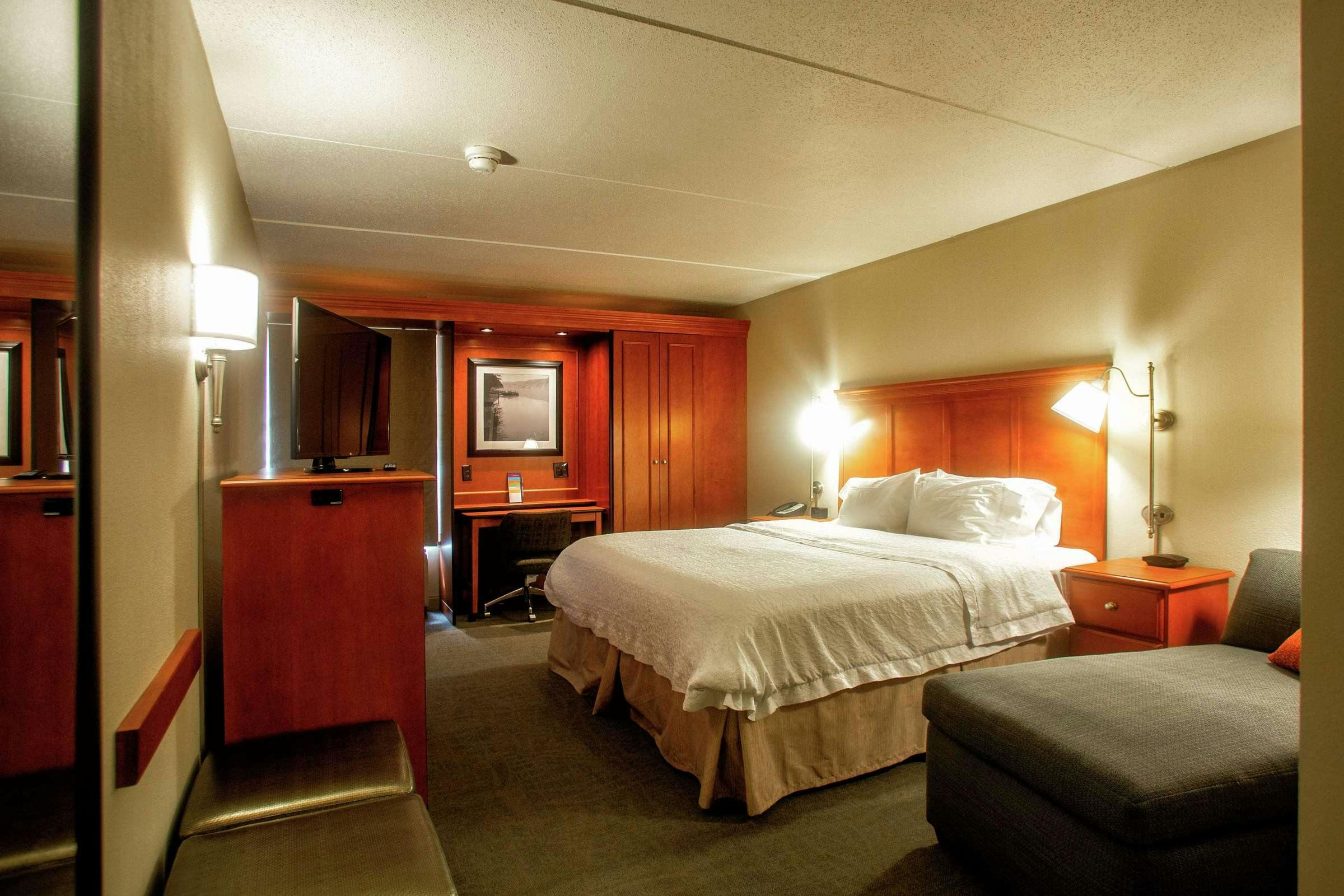 Hotel Hampton Inn Wheeling photo 2