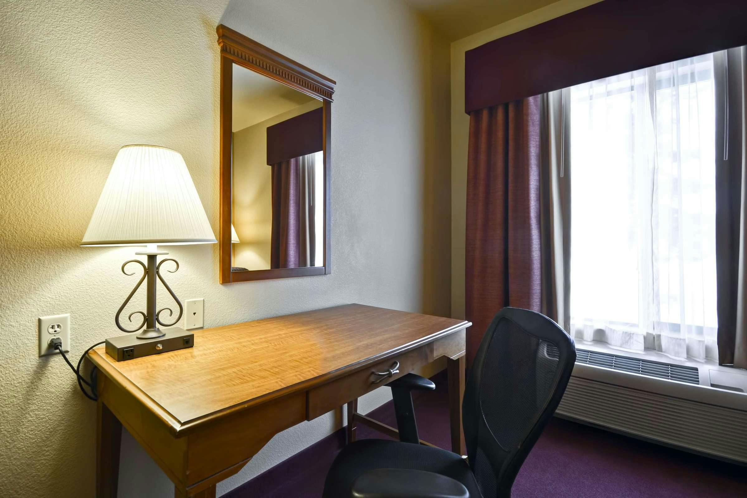 Hotel Hampton Inn Bozeman Mt photo 4