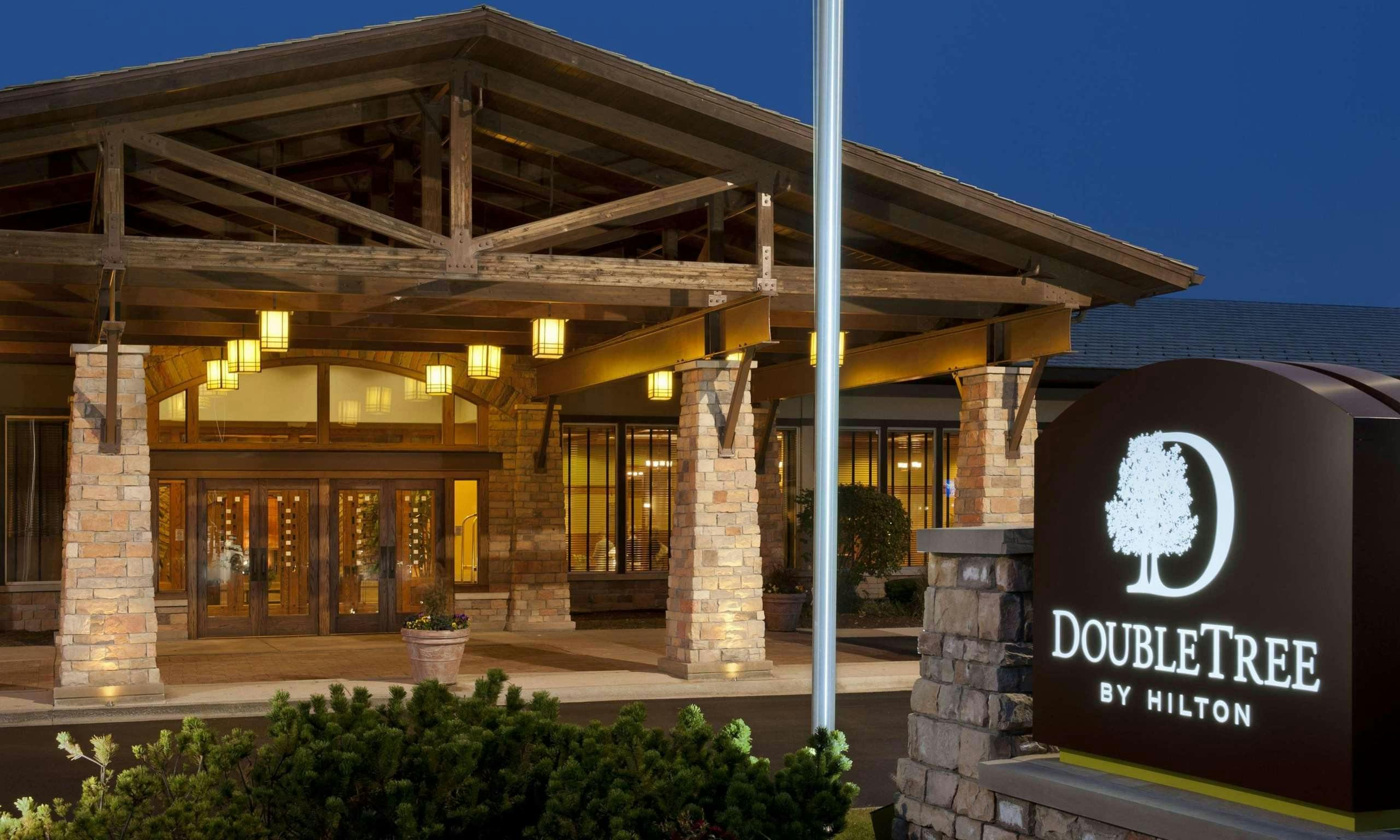Doubletree By Hilton Hotel Libertyville