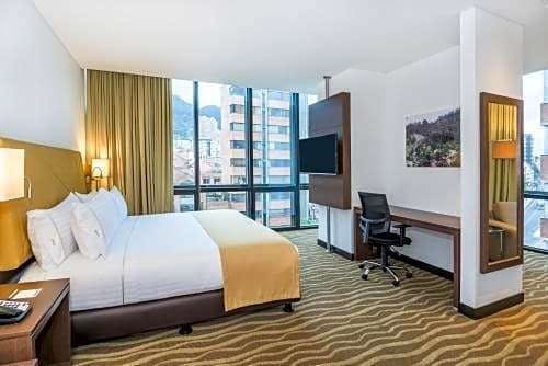 Hotel HOLIDAY INN EXPRESS AND SUITES BOGOTA ZONA FINANCIERA photo 4
