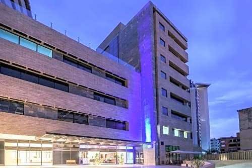 HOLIDAY INN EXPRESS AND SUITES BOGOTA ZONA FINANCIERA