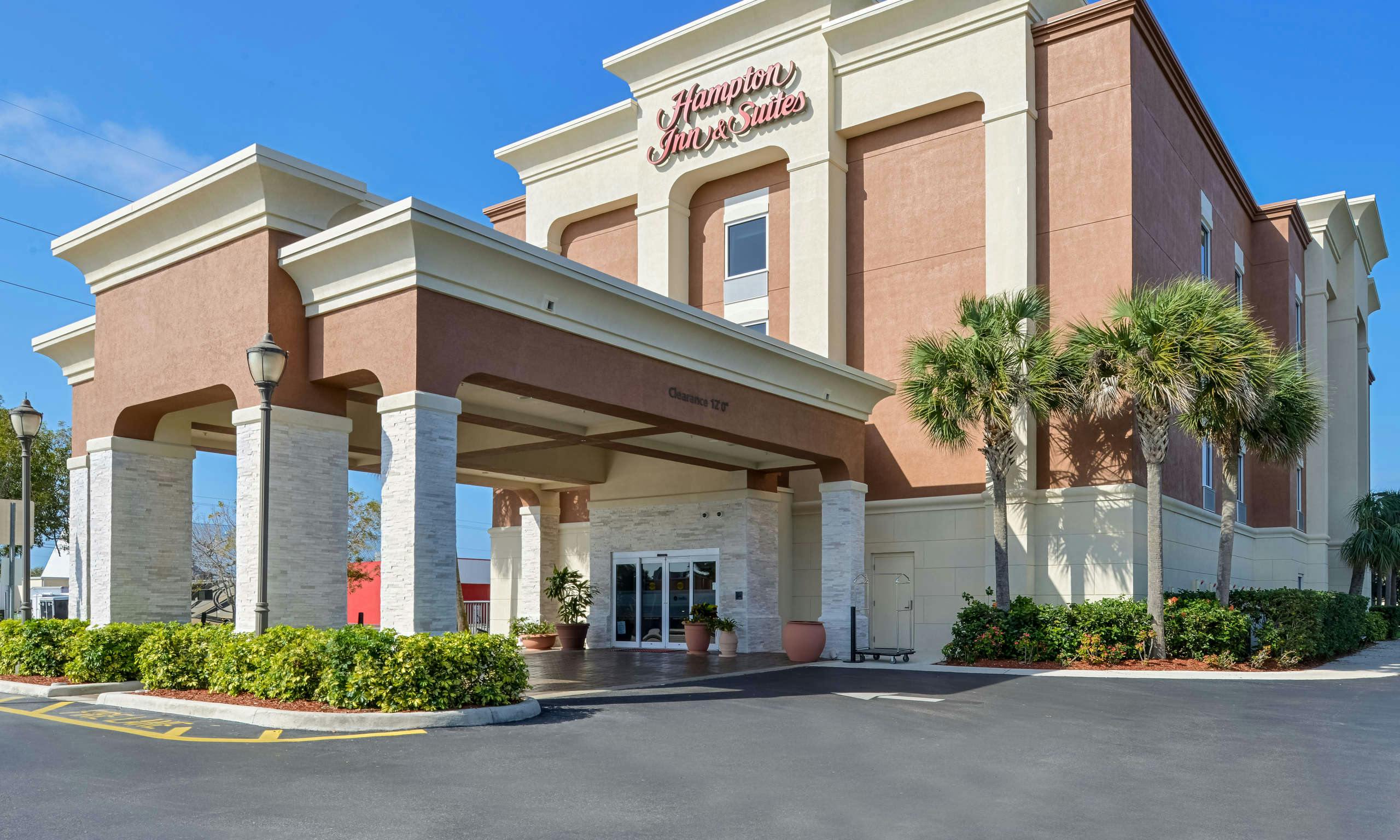 Hampton Inn & Suites - Cape Coral/Fort Myers Area, FL