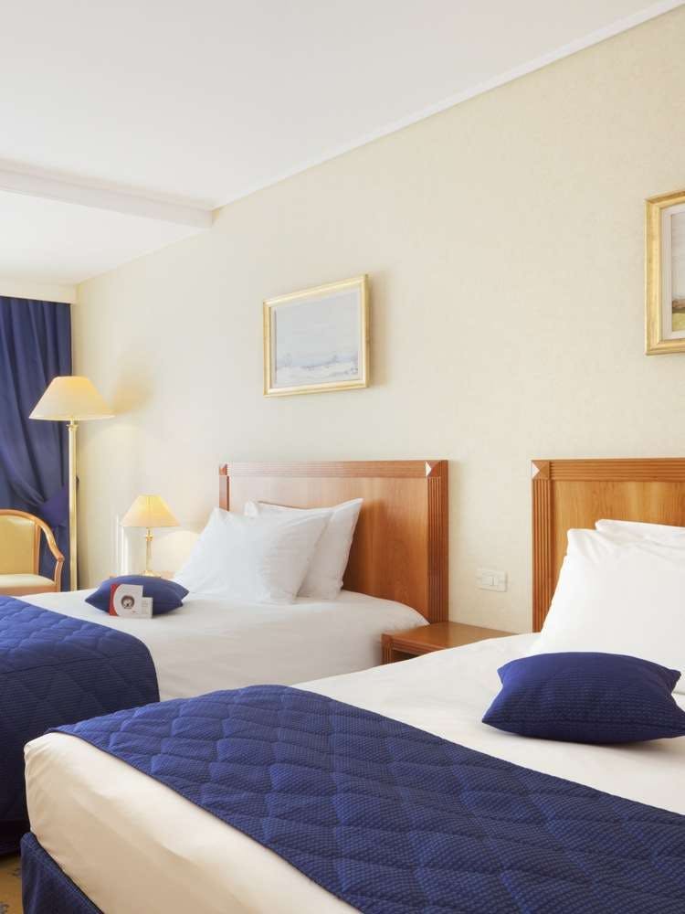 Hotel Crowne Plaza Bucharest photo 2