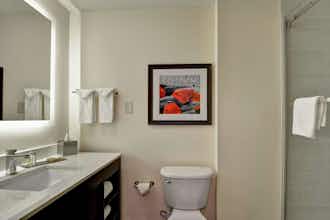 Hotel Doubletree by Hilton Hattiesburg, MS photo 4