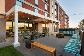 Hotel Home2 Suites by Hilton Farmington/Bloomfield photo 2
