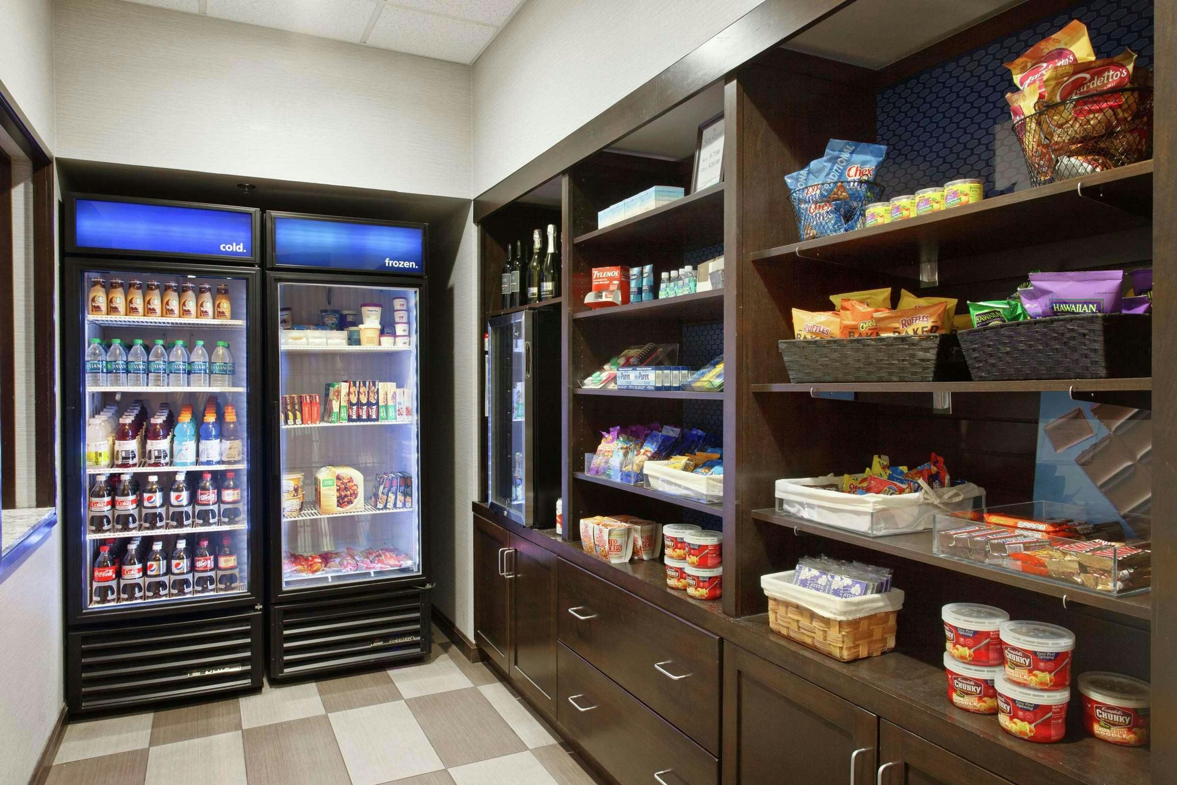 Hotel Hampton Inn Seattle Everett Downtown photo 4