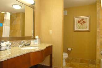 Hotel Hampton Inn Tomah photo 1