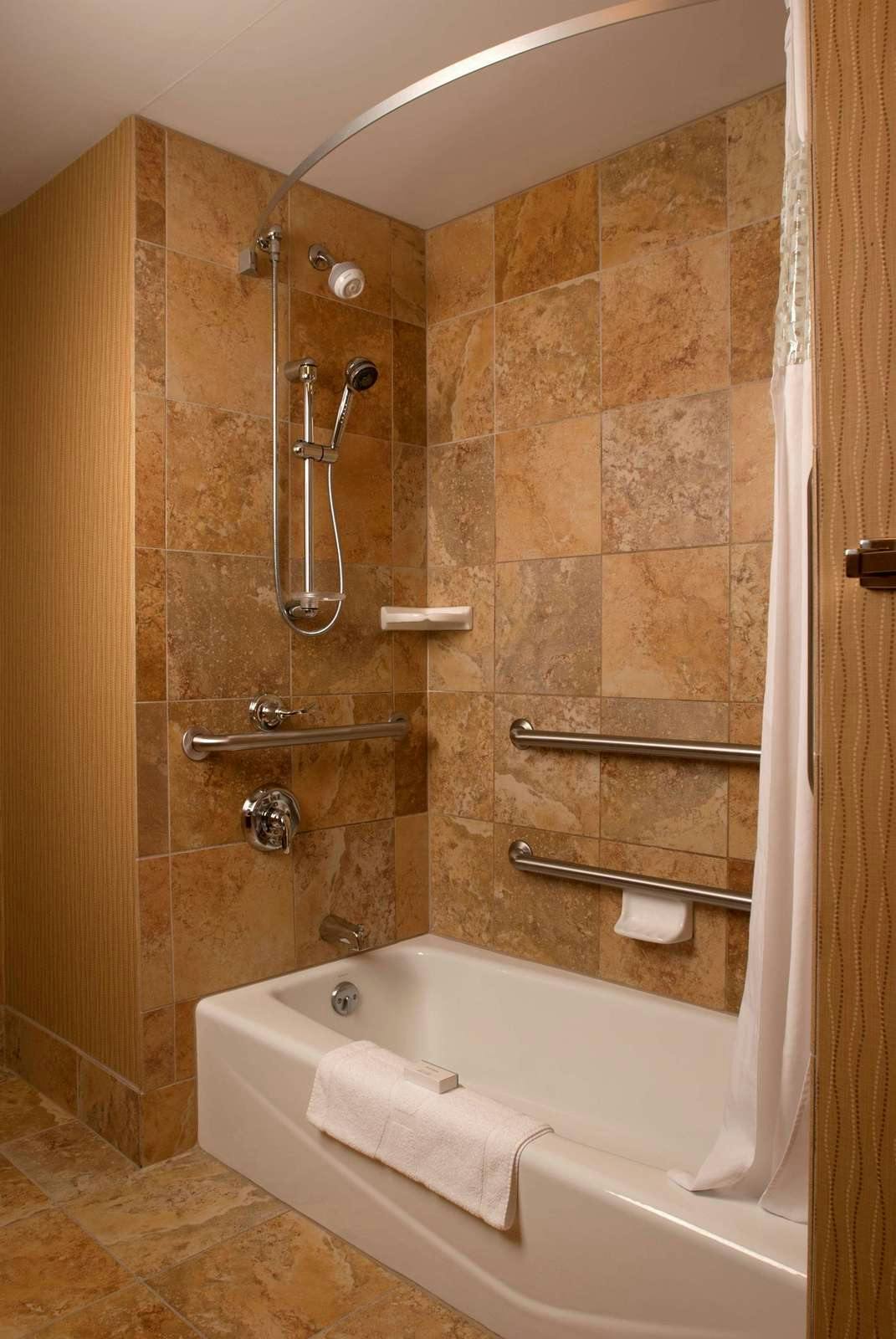 Hotel Hampton Inn Tomah photo 4