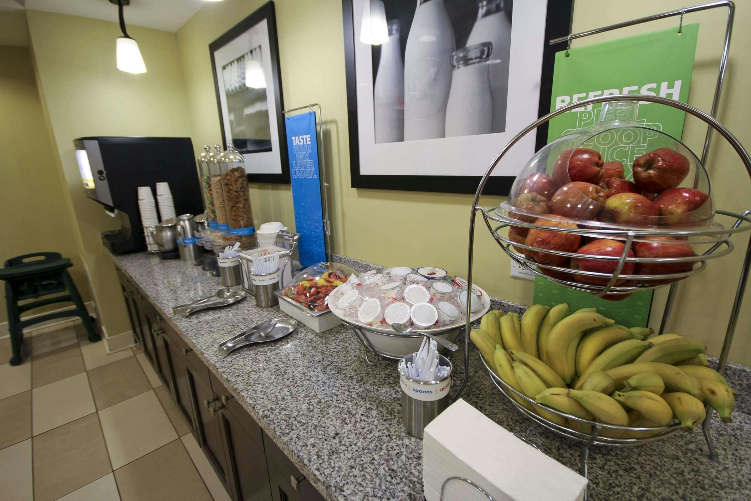 Hotel Hampton Inn & Suites Pensacola/Gulf Breeze photo 5