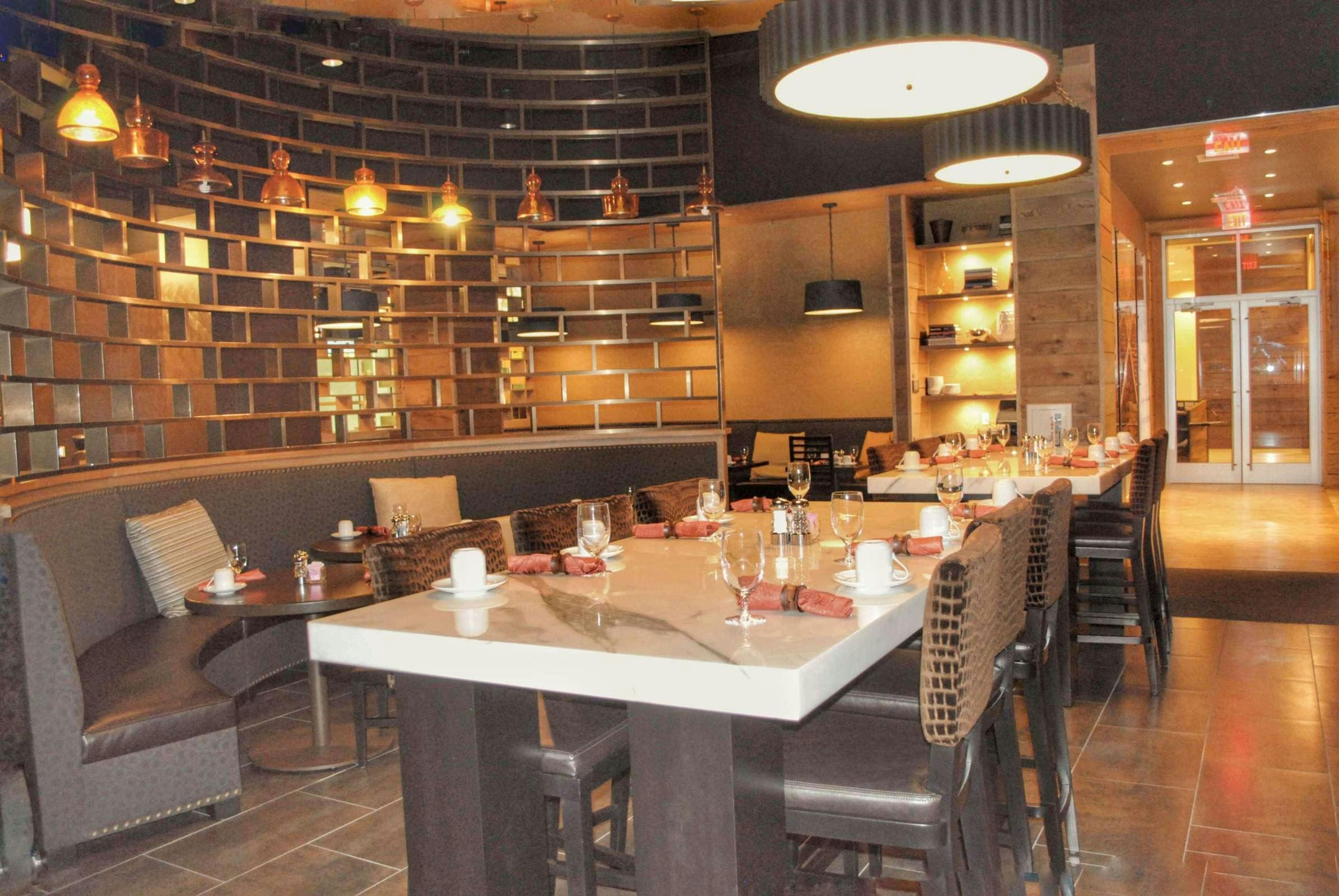 Hotel Doubletree By Hilton Reading photo 4