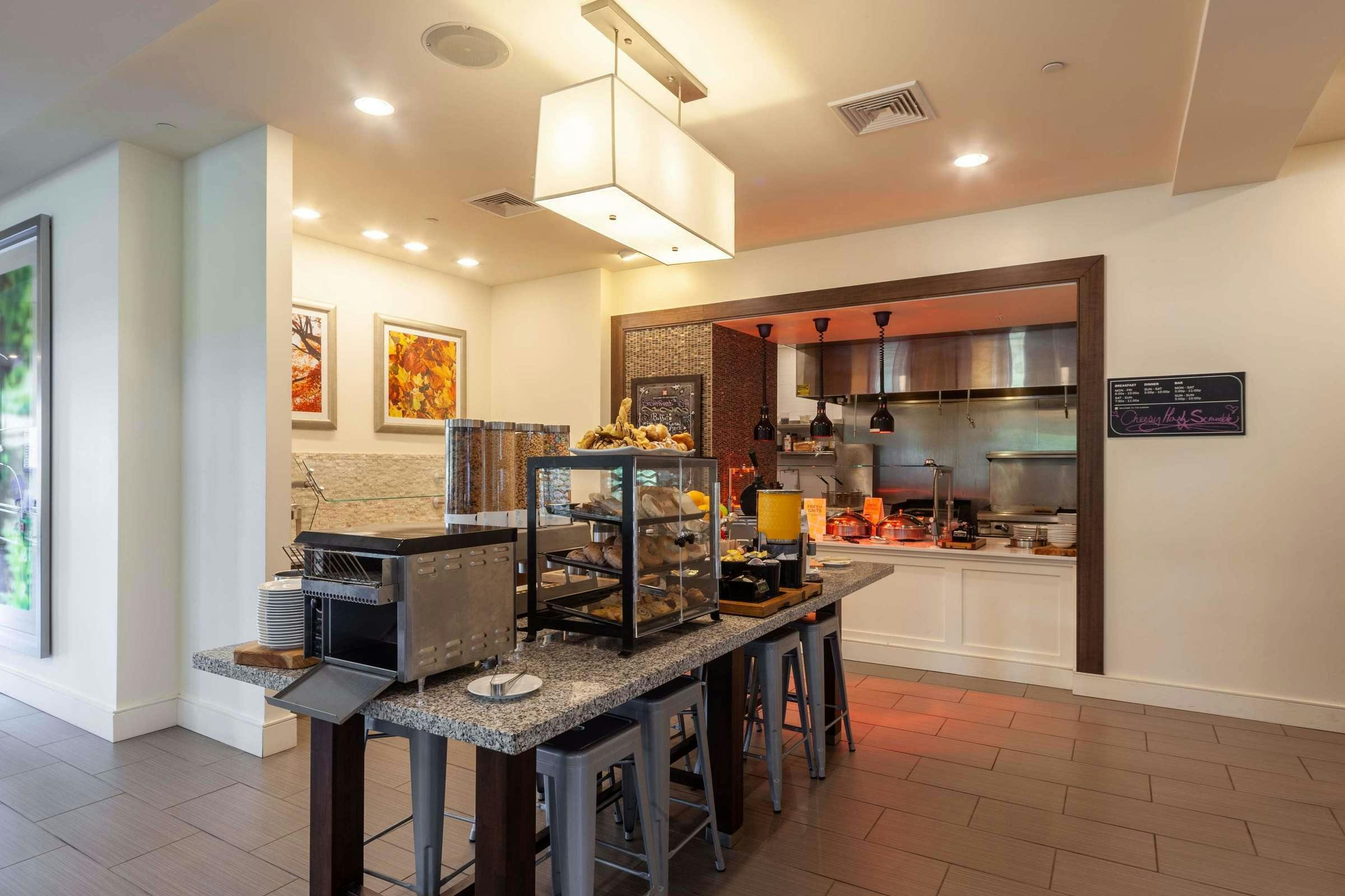 Hotel HILTON GARDEN INN MARTINSBURG photo 4