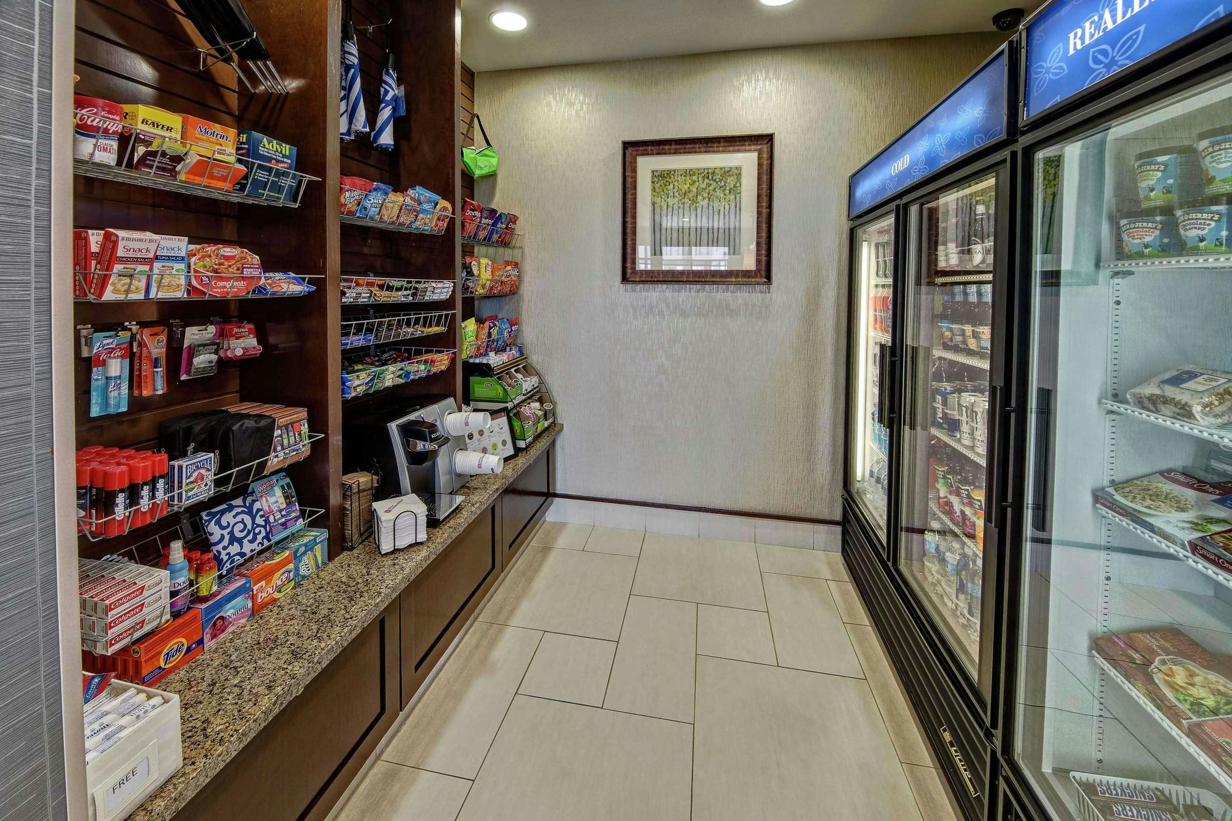 Hotel Hilton Garden Inn Tulsa Midtown photo 5