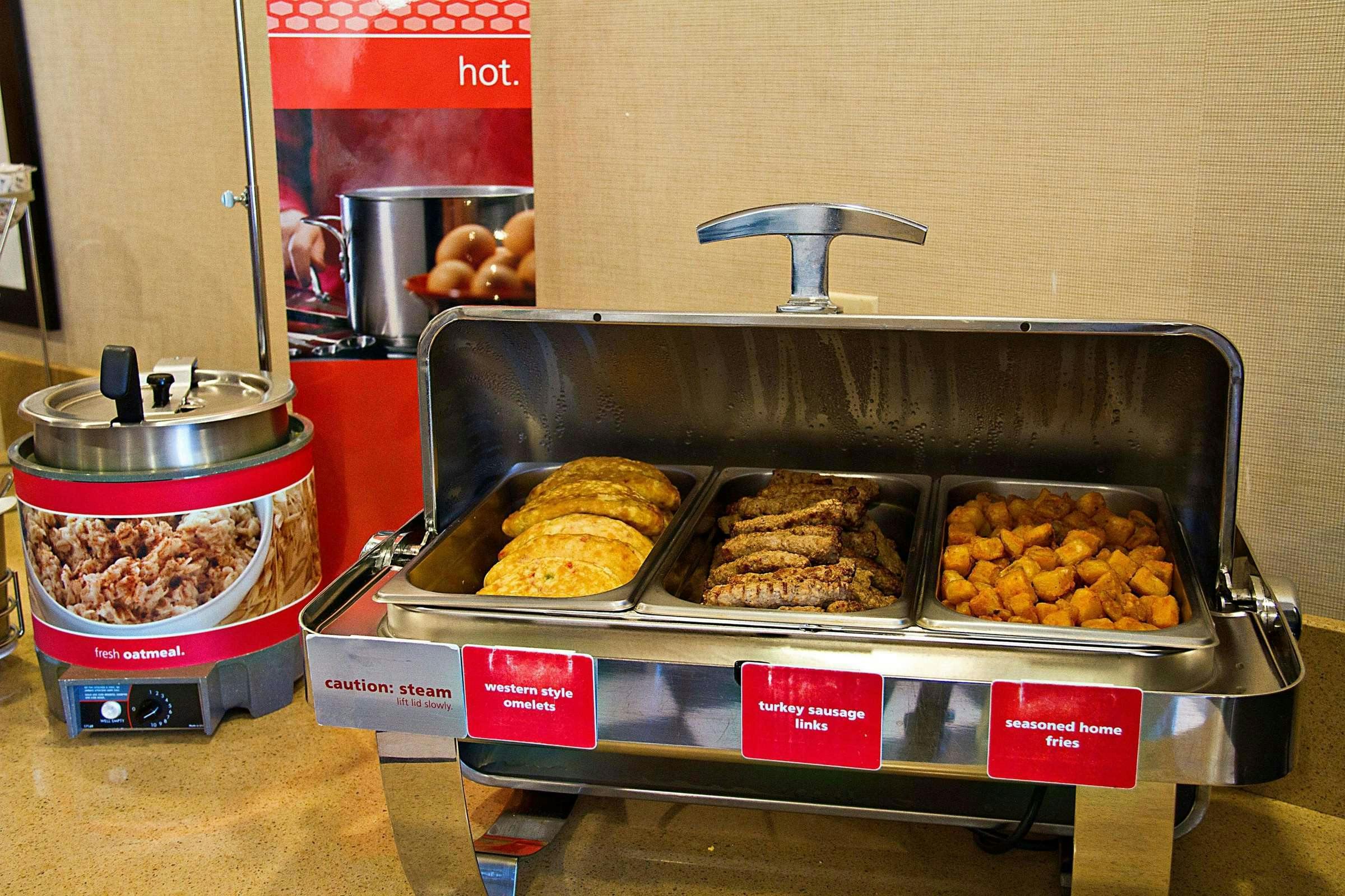 Hotel Hampton Inn & Suites Destin photo 2