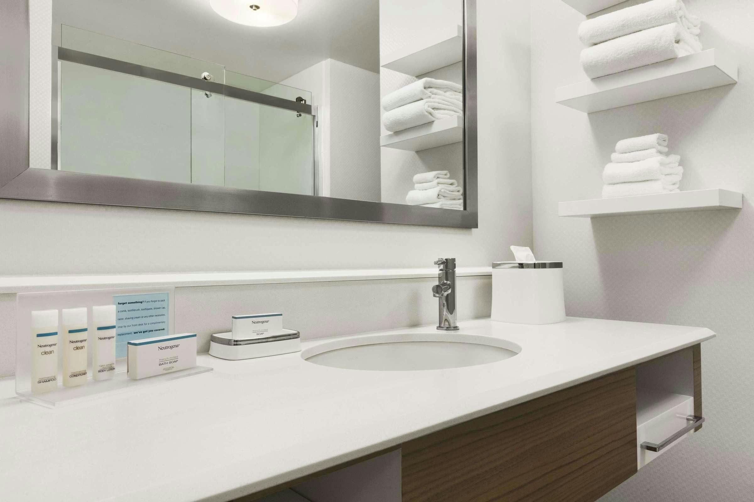 Hotel Hampton Inn By Hilton Turlock photo 4