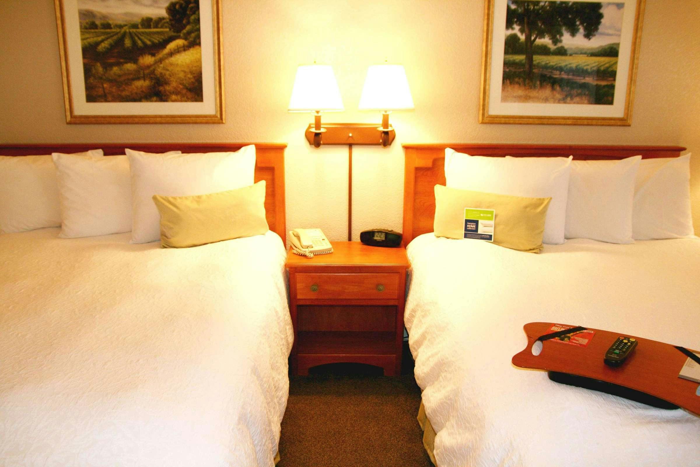 Hotel Hampton Inn Ukiah CA photo 1