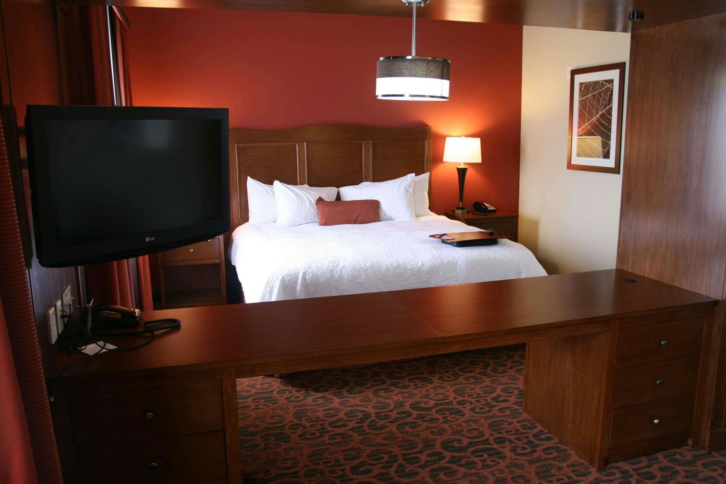 Hotel Hampton Inn & Suites Bastrop photo 1
