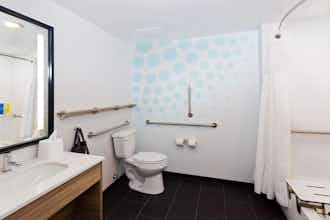 Hotel TRU BY HILTON AUBURN AL photo 2