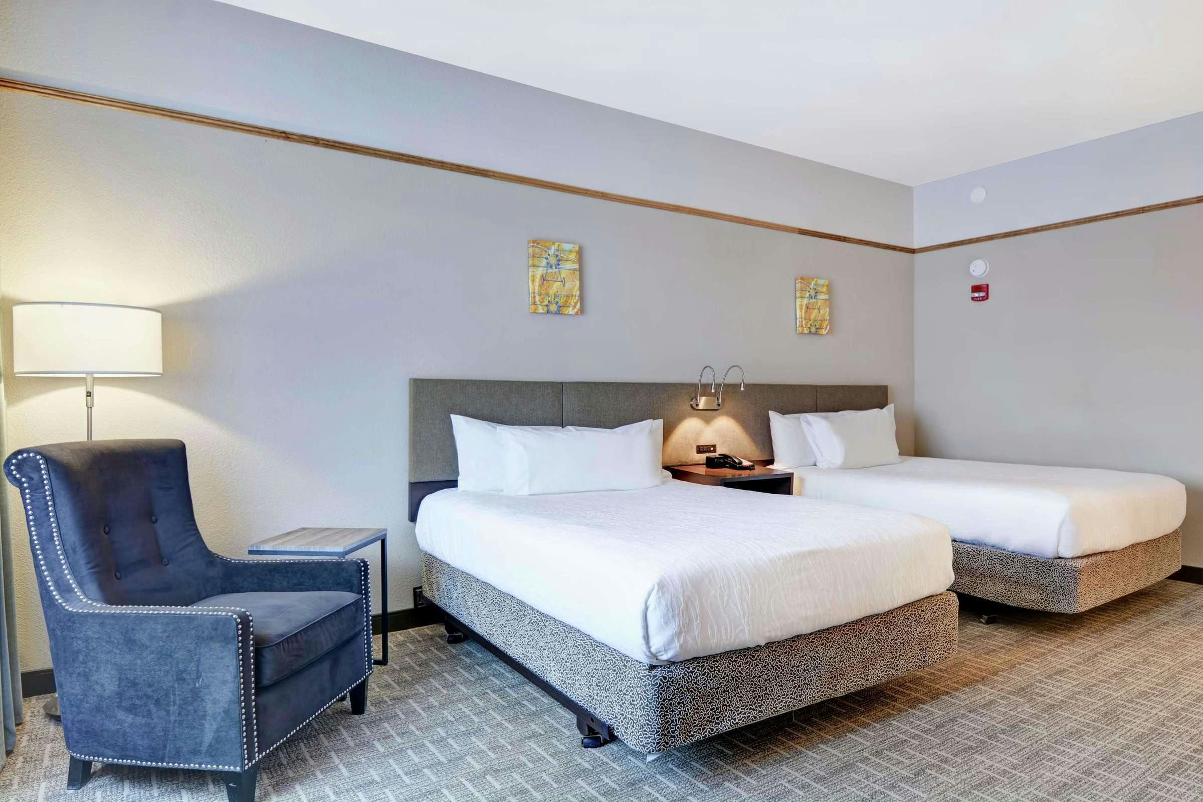 Hotel Hilton Garden Inn Oshkosh photo 1