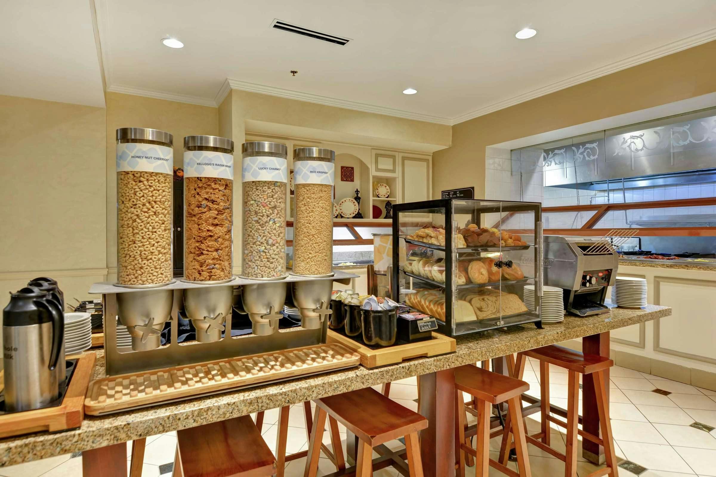 Hotel Hilton Garden Inn Oshkosh photo 5