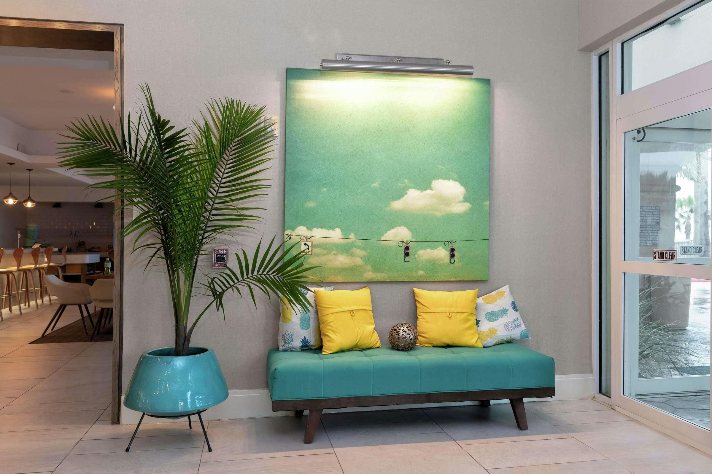 Hotel Doubletree By Hilton Hotel Galveston Beach photo 2