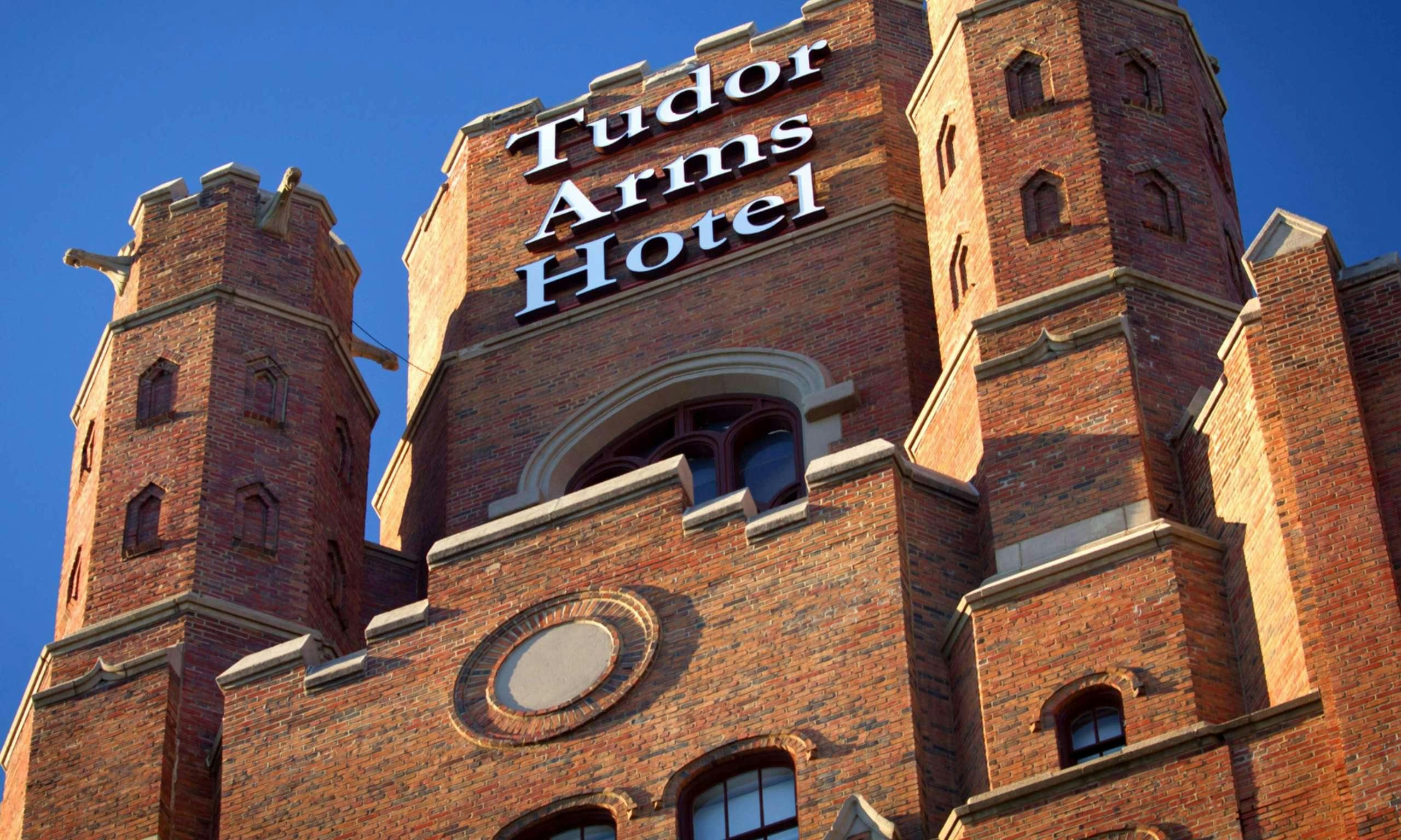 The Tudor Arms Hotel Cleveland - a DoubleTree by Hilton