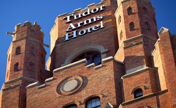The Tudor Arms Hotel Cleveland - a DoubleTree by Hilton