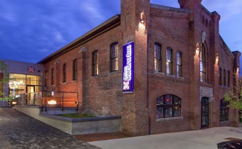 Hilton Garden Inn Burlington Downtown