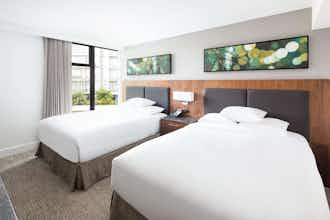 Hotel DoubleTree by Hilton Hotel & Suites Victoria photo 2