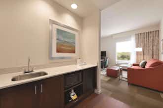 Hotel HAMPTON INN SUITES DELAND photo 2
