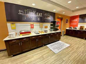 Hotel HAMPTON INN SUITES DELAND photo 4