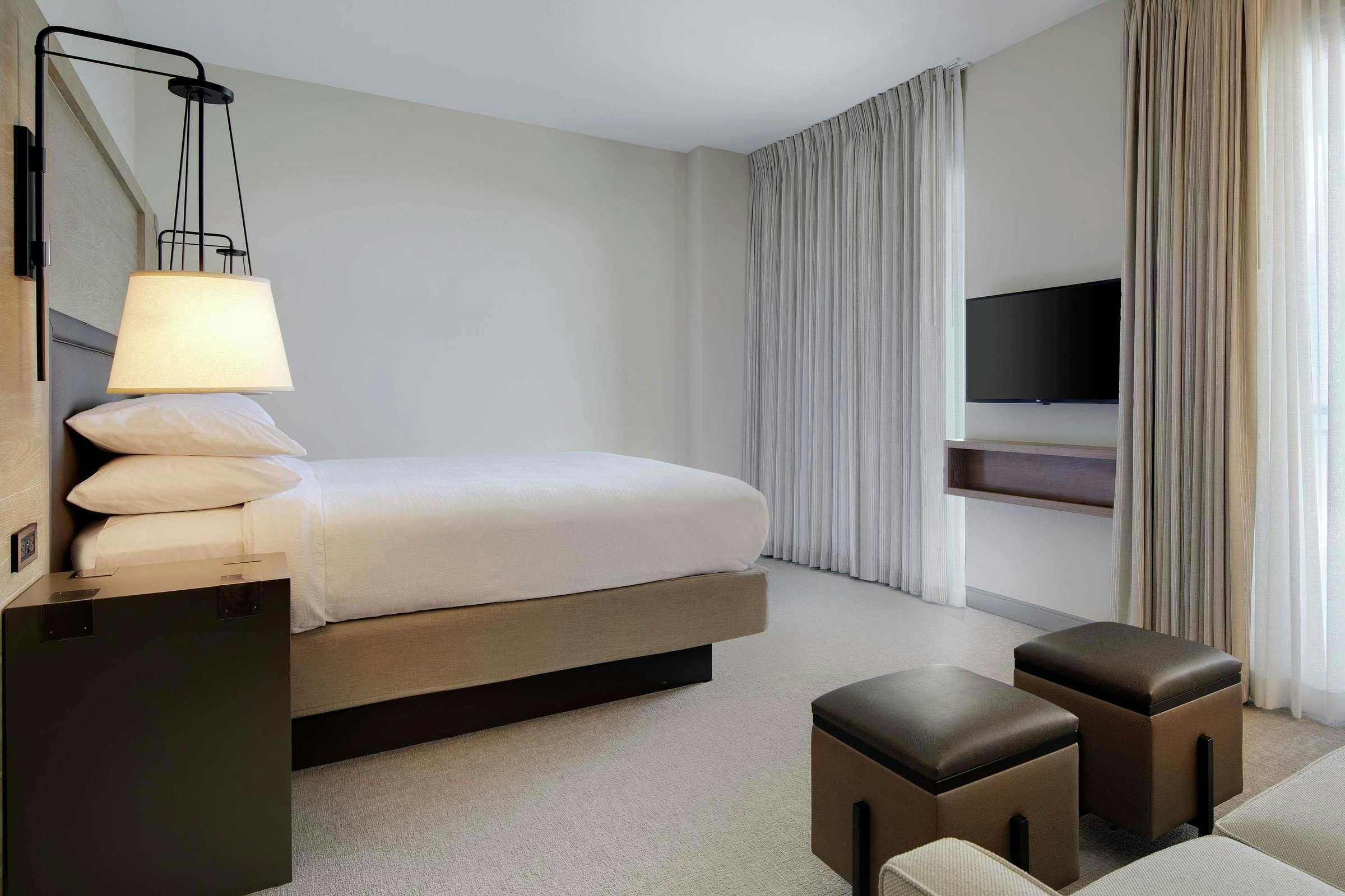 Hotel Embassy Suites By Hilton St Augustine Beach-Oceanfront Resort photo 2