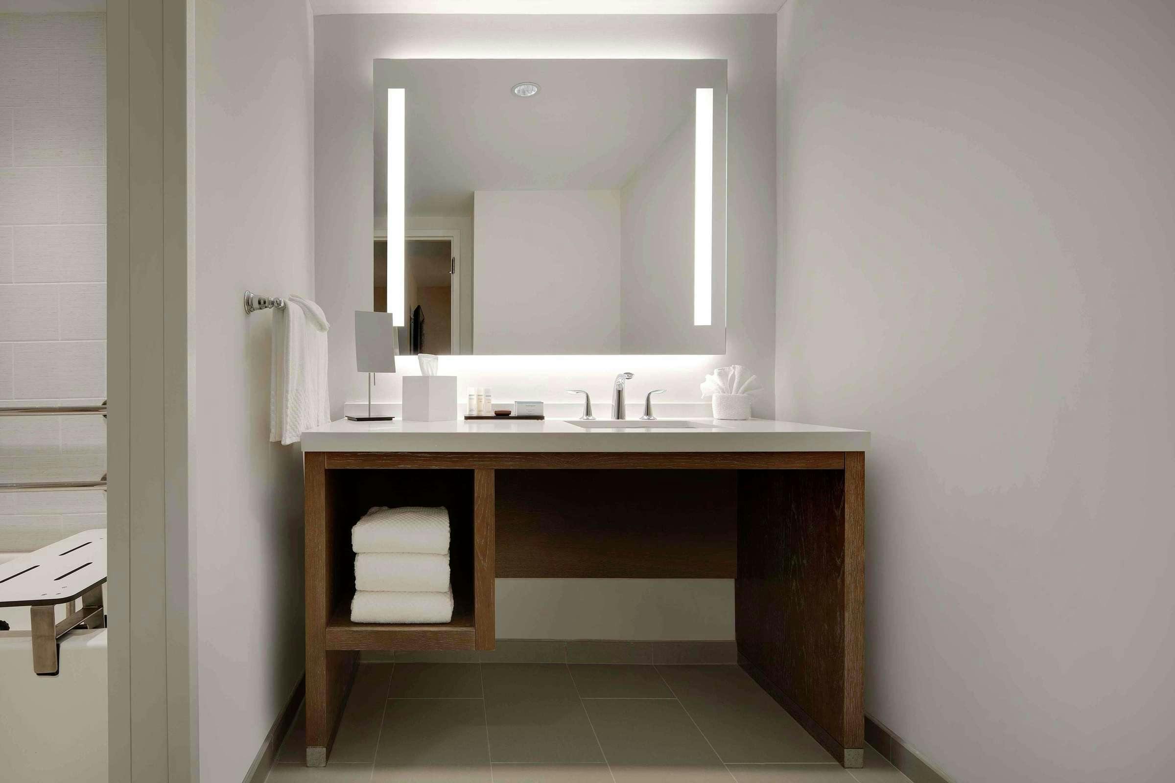 Hotel Embassy Suites By Hilton St Augustine Beach-Oceanfront Resort photo 3