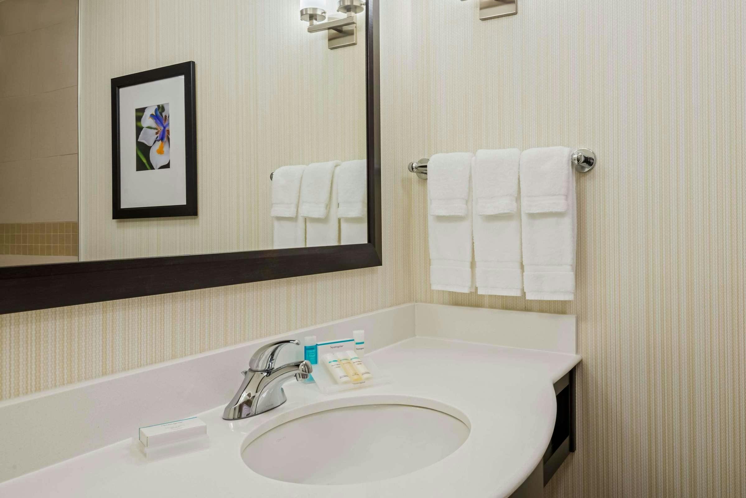 Hotel Hilton Garden Inn Wayne photo 1