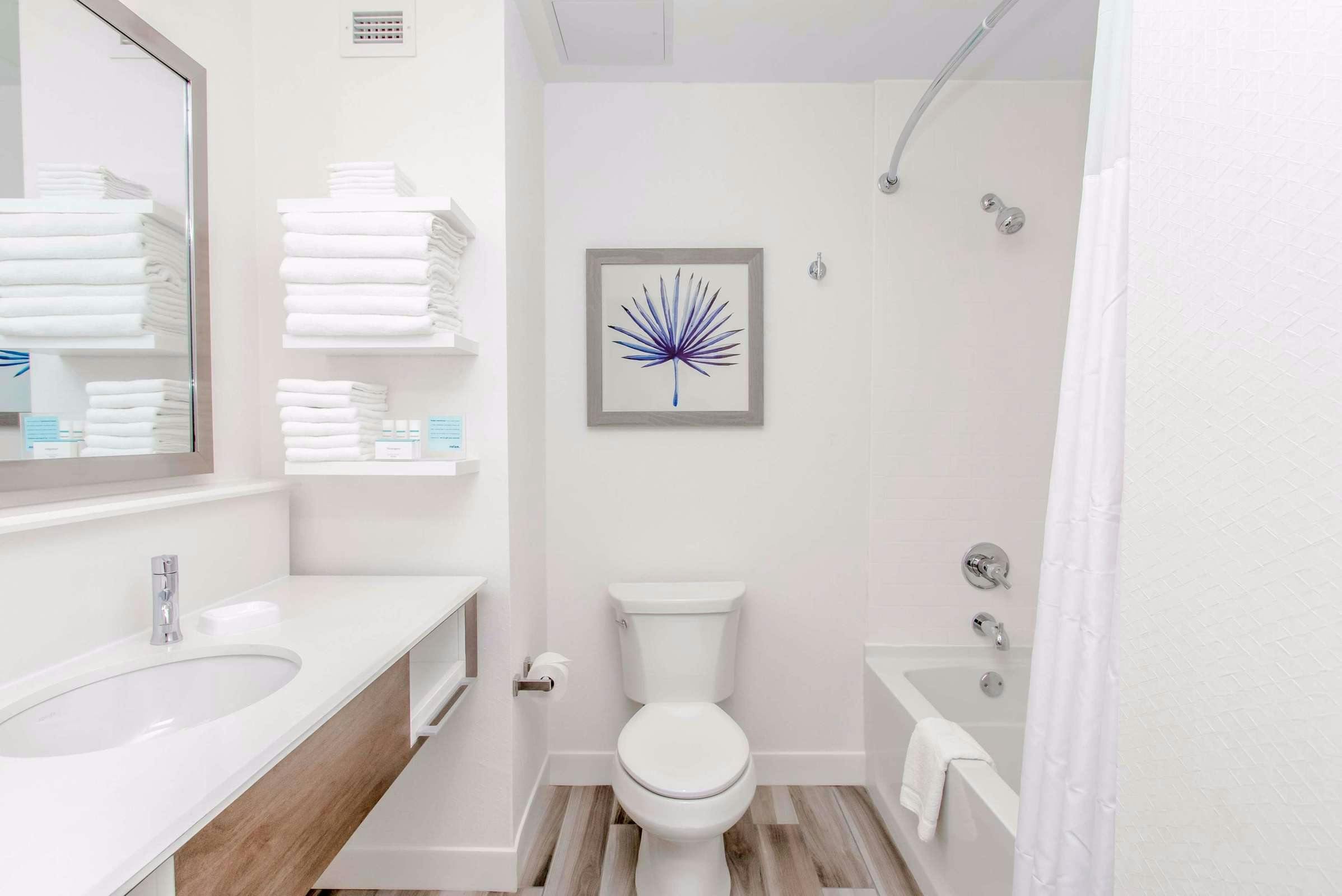 Hotel Hampton Inn & Suites Panama City Beach-Beachfront photo 1