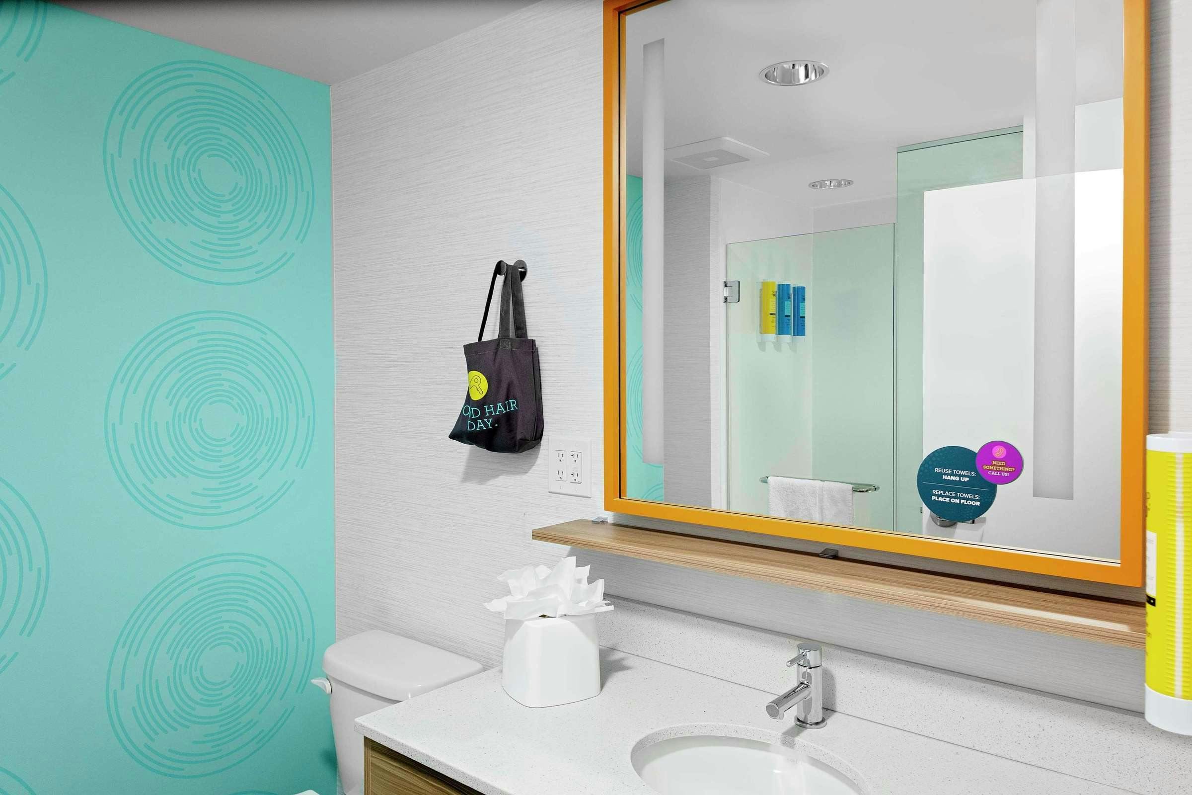 Hotel Tru By Hilton Cleveland Midtown photo 2