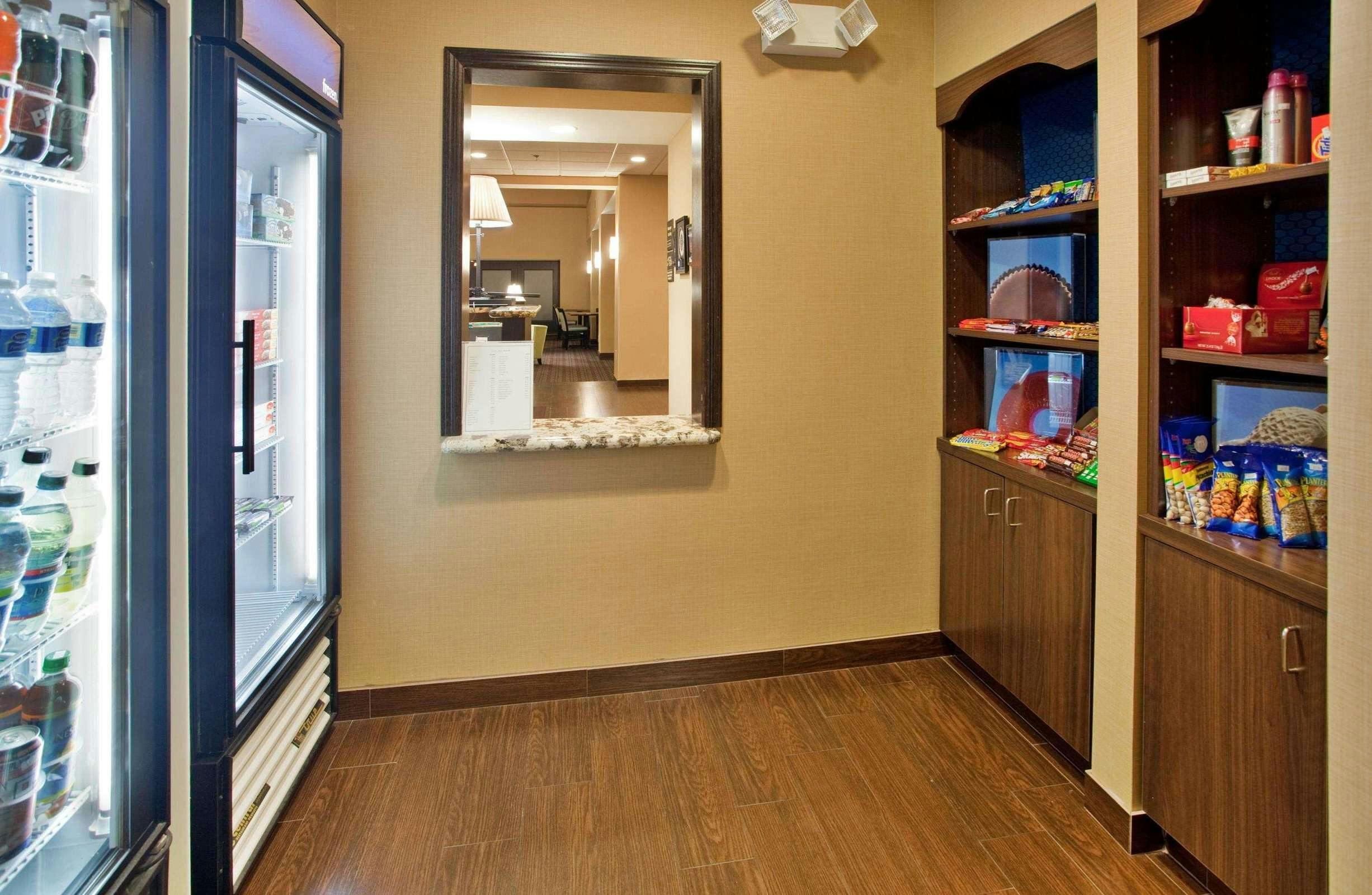 Hotel Hampton Inn and Suites St. Cloud photo 5