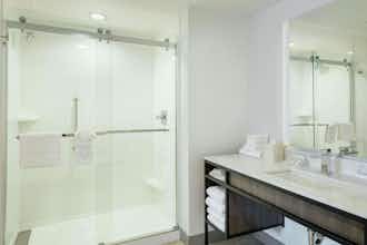 Hotel Hilton Garden Inn Wenatchee photo 1